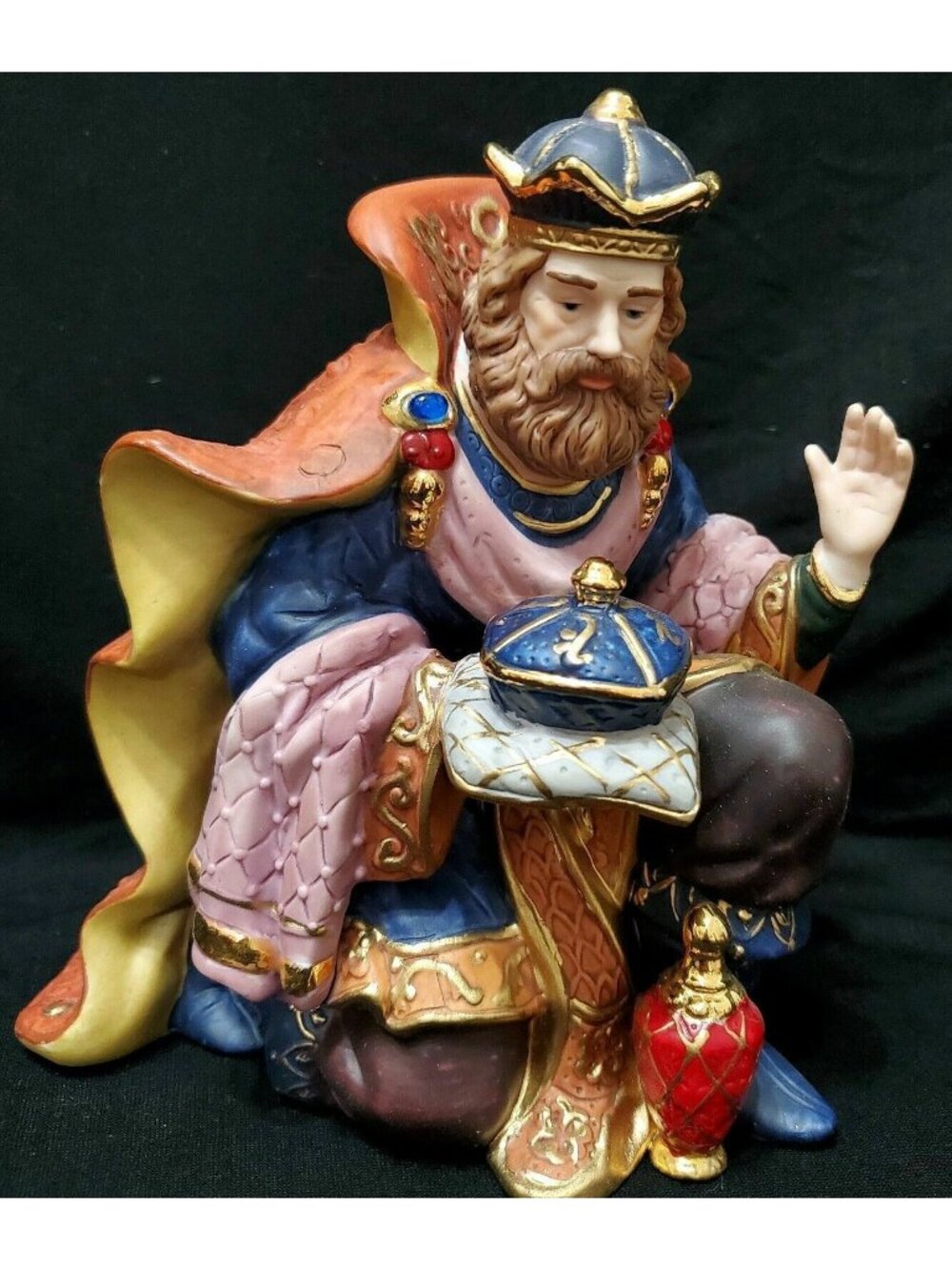 Kneelng Wiseman Kirkland Signature Nativity 75177 Replacement Blue Box gold trim